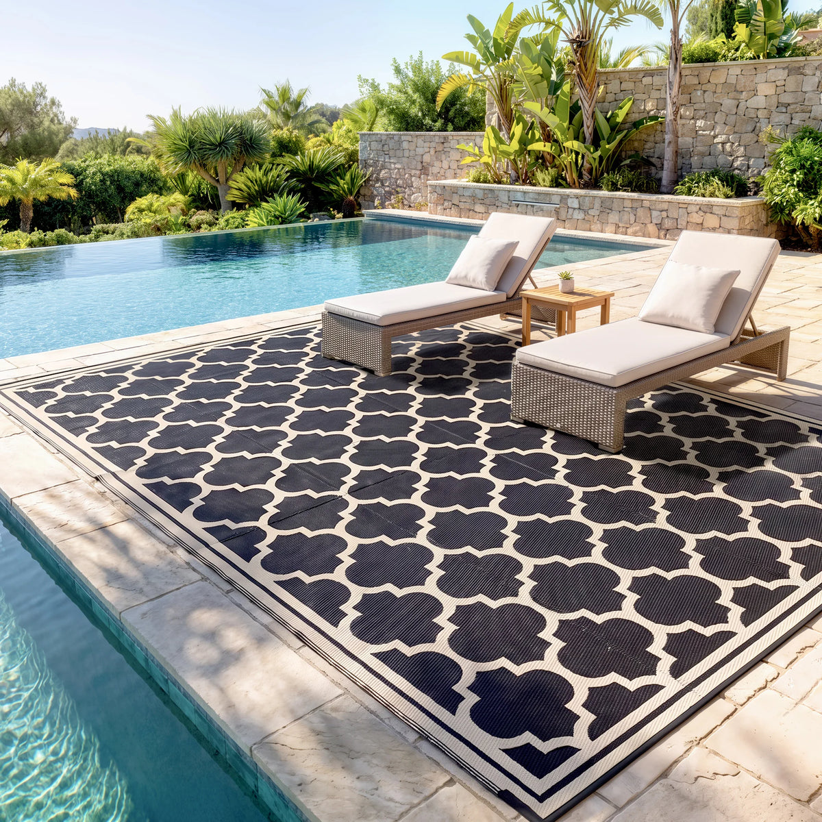 9' x 12' Reversible Outdoor Rug, Plastic Straw Mat for RV, Camper, Picnic, Black