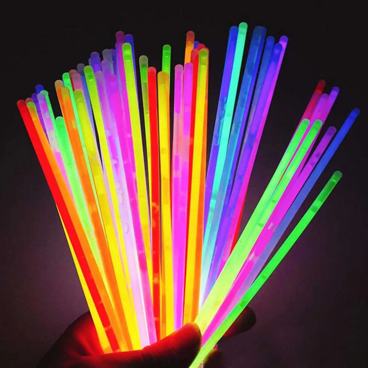200Pcs Glow in The Dark Party Supplie Pack,Light Up Party Favors Birthda,Glow Party Supplies Led Birthday Party,Neon Party Supplies,Glow Sticks for Wedding,Glow in The Dark Necklaces Party,Glow Sticks Party Pack,Fluorescence